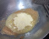 A picture of step 2 of Besan Suji Halwa.