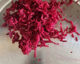 A picture of step 1 of Beetroot tikki.