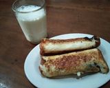 Foto langkah ke 5 dari resep Roti Bakar Mozzarella.