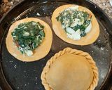 Foto del paso 5 de la receta: Pascualinas individuales con masa casera