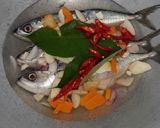 Foto langkah ke 2 dari resep Pindang Srani Ikan Kembung.
