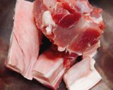 Hình bước làm 1 của món Thịt ba chỉ chiên giòn