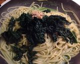 Foto del passaggio 12 della ricetta Spaghetti con le vongole e cavolo nero