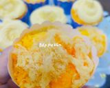 Hình bước làm 6 của món Bánh cupcake sốt kem phô mai trứng muối chà bông