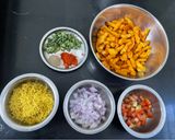 કુરકુરે ચાટ (Kurkure Chaat Recipe In Gujarati) રેસીપી સ્ટેપ1ફોટો