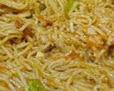 વેજ. હક્કા નૂડલ્સ(Veg. Hakka Noodles Recipe in Gujarati) રેસીપી સ્ટેપ4ફોટો