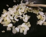 A picture of step 1 of Risotto ai frutti di mare.
