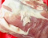Foto del paso 1 de la receta: CARRE DE 🐽CERDO🐷 A LA CREMA DE MOSTAZA/QUESO CREMA Y VINO BLANCO