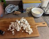 A picture of step 1 of Creamy mushroom pasta.
