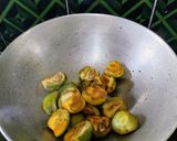 A picture of step 3 of Small Brinjals Stir Fry.