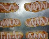 Foto langkah ke 7 dari resep Roti Abon Mayo.