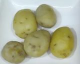 A picture of step 1 of Fried Potato Kababs without coating.