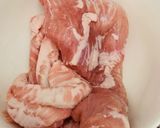 Hình bước làm 1 của món Nạc giòn Việt Nam và ba chỉ Iberico nướng mắc khén bằng nckd