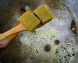 A picture of step 4 of Mac chicken oats meal soup.