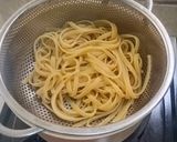 Foto langkah ke 2 dari resep # 151 : Creamy Fettuccine Carbonara.