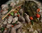 Foto langkah ke 5 dari resep Oseng jantung ayam.