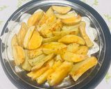 Foto del paso 3 de la receta: Filetes de Cerdo al Ajillo con Papas al Horno con Finas Hierbas!