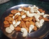 A picture of step 2 of Gond Ladoo(Edible gum).