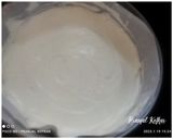 A picture of step 5 of Marie Biscuits Tiramisu.