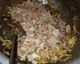A picture of step 4 of Spring roll.