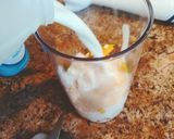 A picture of step 6 of Healthy mango smoothie.