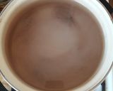 Tejfölös csirkepörkölt tésztával recept fázis 2 fotója