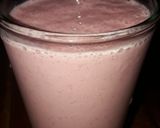 Foto del paso 3 de la receta: Licuado de frutilla más fácil.. imposible!