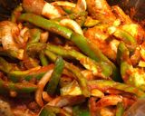 A picture of step 4 of Crockpot Italian Sausages with Peppers and Onions.