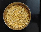 A picture of step 1 of Palak daal.