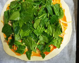 Foto del paso 5 de la receta: Pizza casera de espinacas