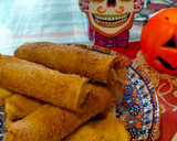 Foto del paso 2 de la receta: Rollos de manzana y canela con pan de molde 🍎🍏🍞 al horno