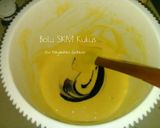 Foto langkah ke 6 dari resep Bolu SKM Kukus (Bolu Susu) #Kisah Kasih Cookpad.