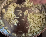 Foto del paso 5 de la receta: Arroz con rape y gambones, calabaza y espinacas