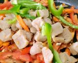 A picture of step 4 of Spaghetti Pasta Bolognese with Soya and Veggies.