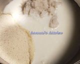 A picture of step 3 of Poha uttapam.