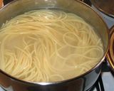 Foto del paso 4 de la receta: Tallarines y albóndigas con tuco