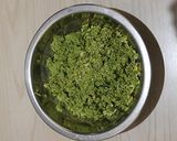 A picture of step 3 of Lilava kachori.