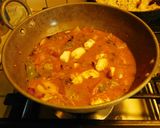 A picture of step 6 of Potato tomato panneer masala.