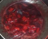 Foto langkah ke 1 dari resep Strawberry Tea.