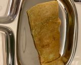 A picture of step 5 of Pesarattu masala dosa.
