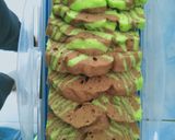 Foto langkah ke 6 dari resep Bolu zebra kukus susu no mixer.