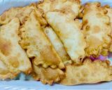 A picture of step 1 of Choba puris.