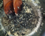 Foto del paso 3 de la receta: Calamares de Potera en su Tinta con Arroz Blanco de Grano Largo
