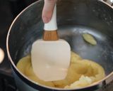 Foto langkah ke 2 dari resep Mini Churros Pakai Susu: Modal GARPU!.