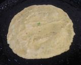 मुग डाळीचा चीला (moong dadicha chilla recipe in marathi) रेसिपी स्टेप 3 फोटो 