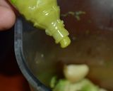 Foto del paso 3 de la receta: Pollo en salsa de Palta y wasabi