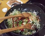 A picture of step 2 of Chinese Bhel.
