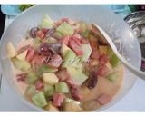 Foto langkah ke 3 dari resep Salad Buah Yoghurt Mayo.