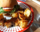 Foto del paso 1 de la receta: Hamburguesa casera con papas al horno