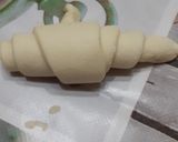 Foto del passaggio 5 della ricetta Cornetti